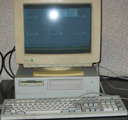 File:Acorn A7000.jpg