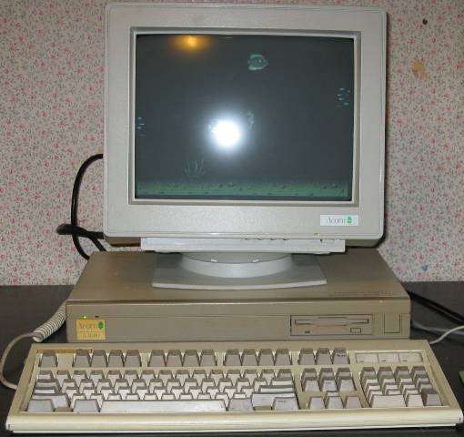 File:Acorn Archimedes A4000 with monitor.jpg