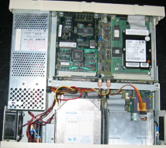 File:Acorn R140 with top cover removed.jpg