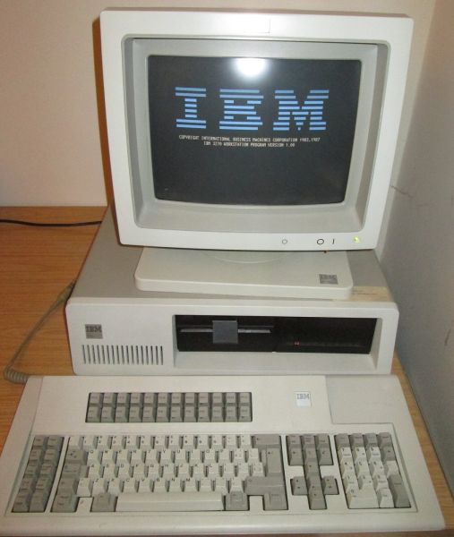 File:IBM 3270 PC-G (photo).jpg