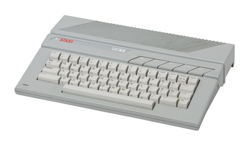 File:Atari 130XE (photo).jpg