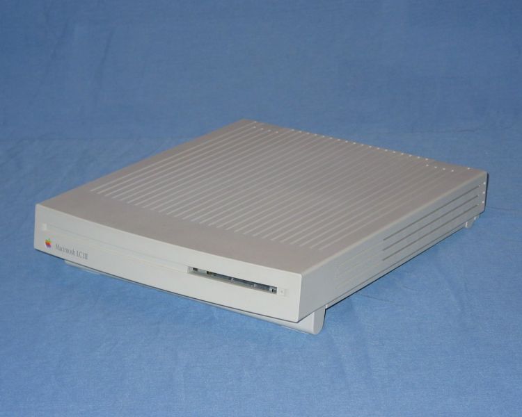 File:Macintosh LC III (photo).jpg