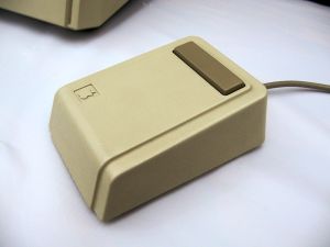 Apple Lisa Mouse.jpg