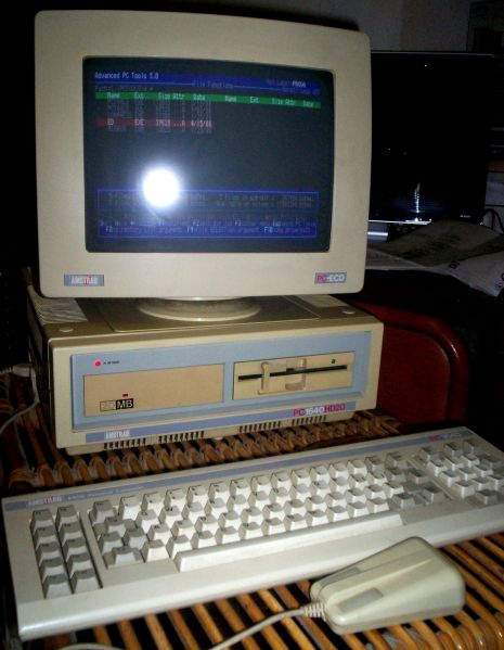 File:Amstrad PC1640 HD20.jpg