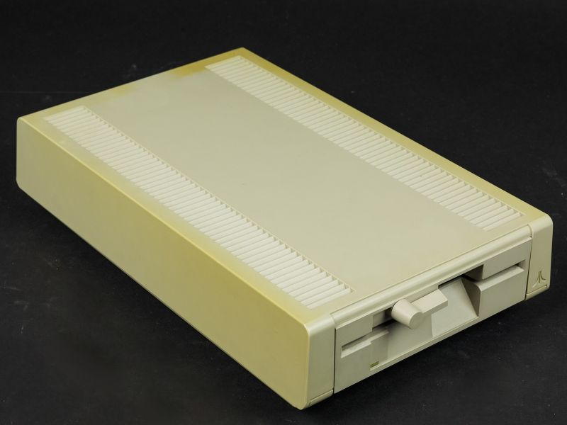 File:Atari XF551 Disk Drive (angled).jpg