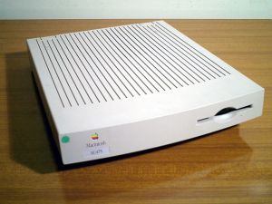 Macintosh LC 475 (photo).jpg