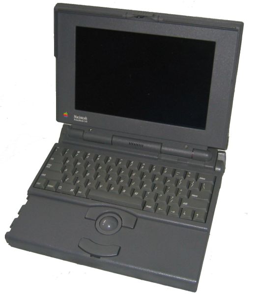 File:Macintosh PowerBook 140 (Bluedisk).jpg