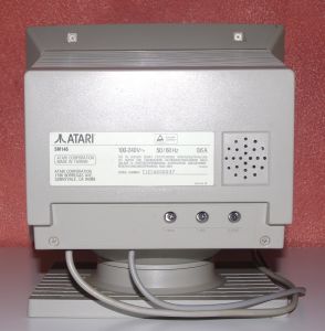 Rear of an SM146, with the rating label and the three rear controls (atari-computermuseum.de)