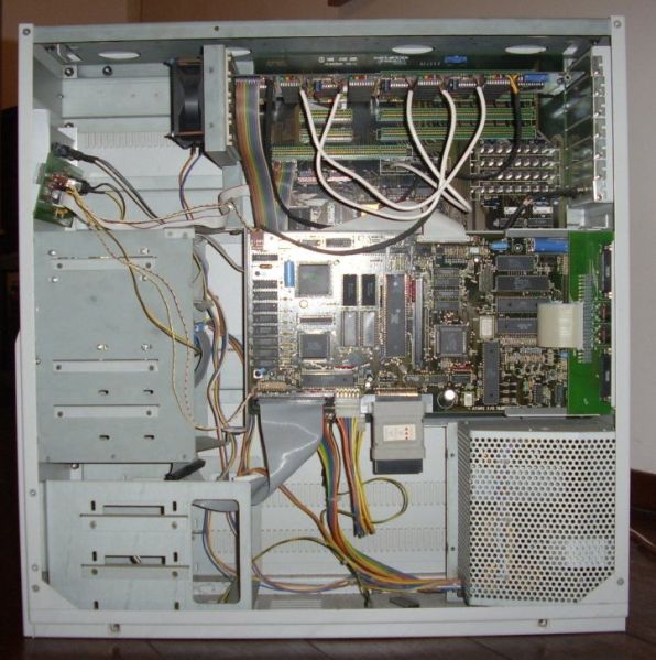 File:Atari ATW800 interior.jpg