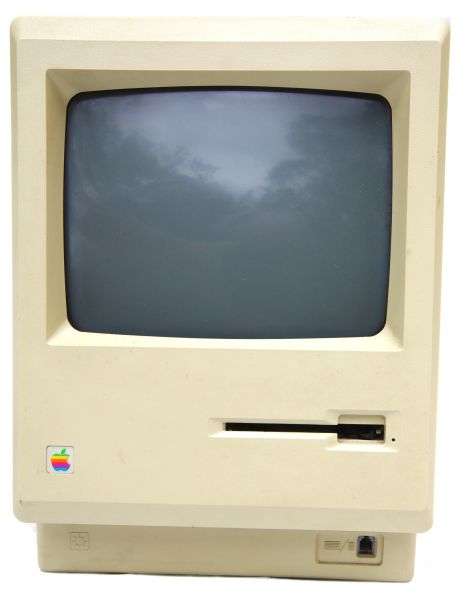 File:Macintosh 512K front.jpg