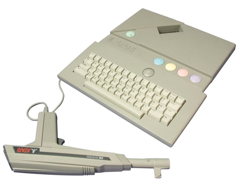 File:Atari XE Game System (photo).jpg