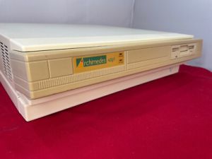 Acorn Archimedes A420.jpg