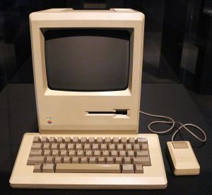 Macintosh 128K-512K (photo).jpg