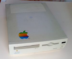 Macintosh Performa 6200CD.jpg