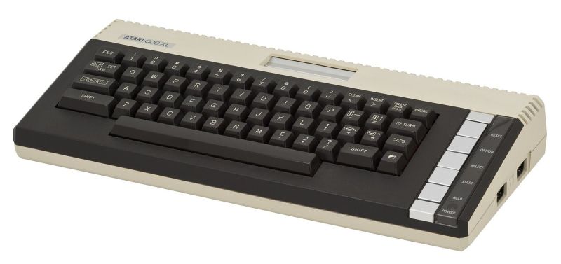 File:Atari 600XL (photo).jpg
