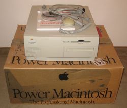Power Macintosh 7200-90 (photo).jpg