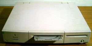 Macintosh Centris 660AV (photo).jpg