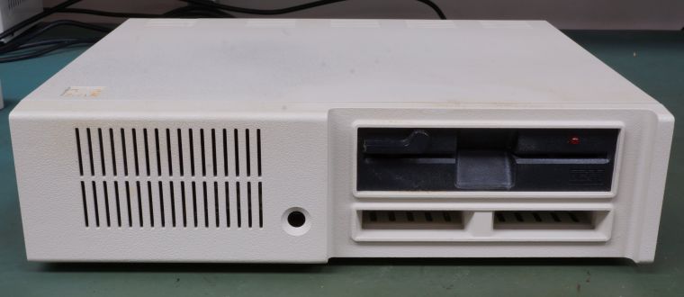 IBM PCjr internal teardown