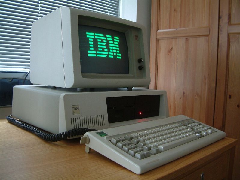 File:IBM PC XT-370 (photo).jpg