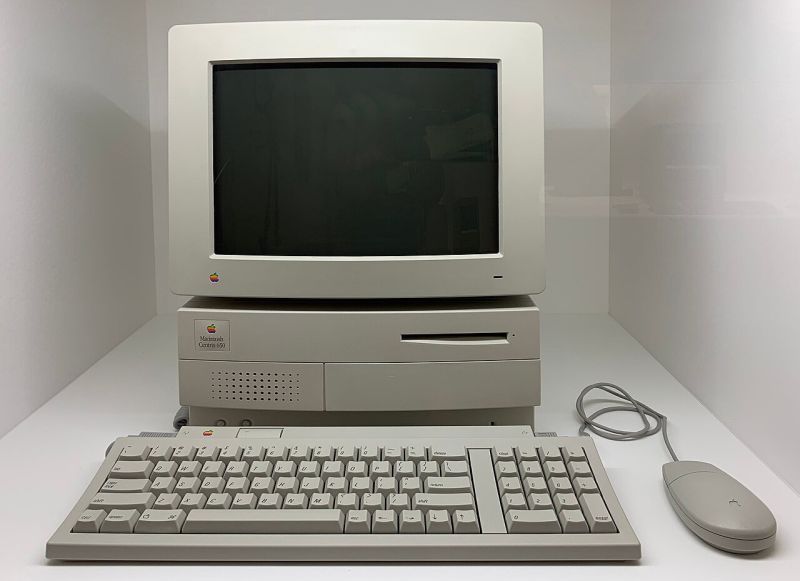 File:Macintosh Centris 650 (photo).jpg