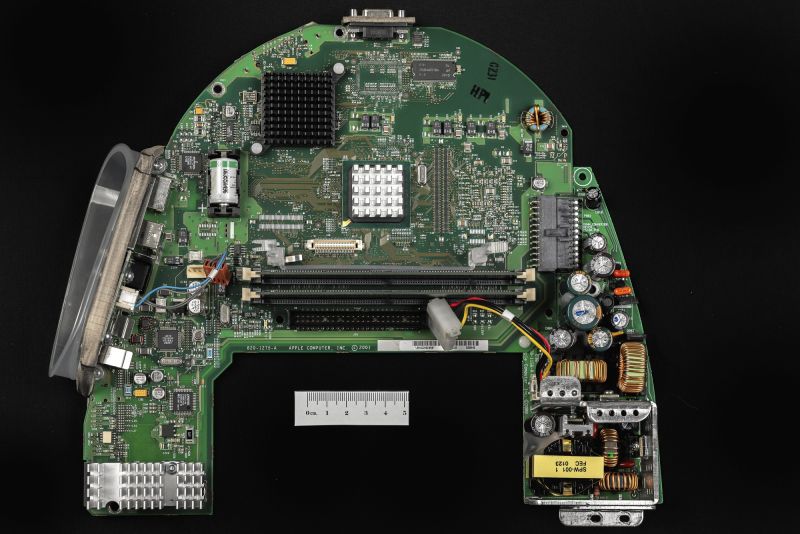 File:IMac G3 logic board (MIH).jpg